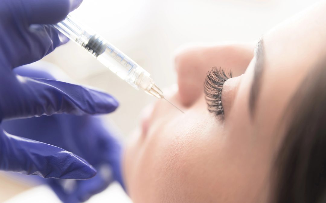 Fat Transfer vs. Fillers: Which Looks More Natural?